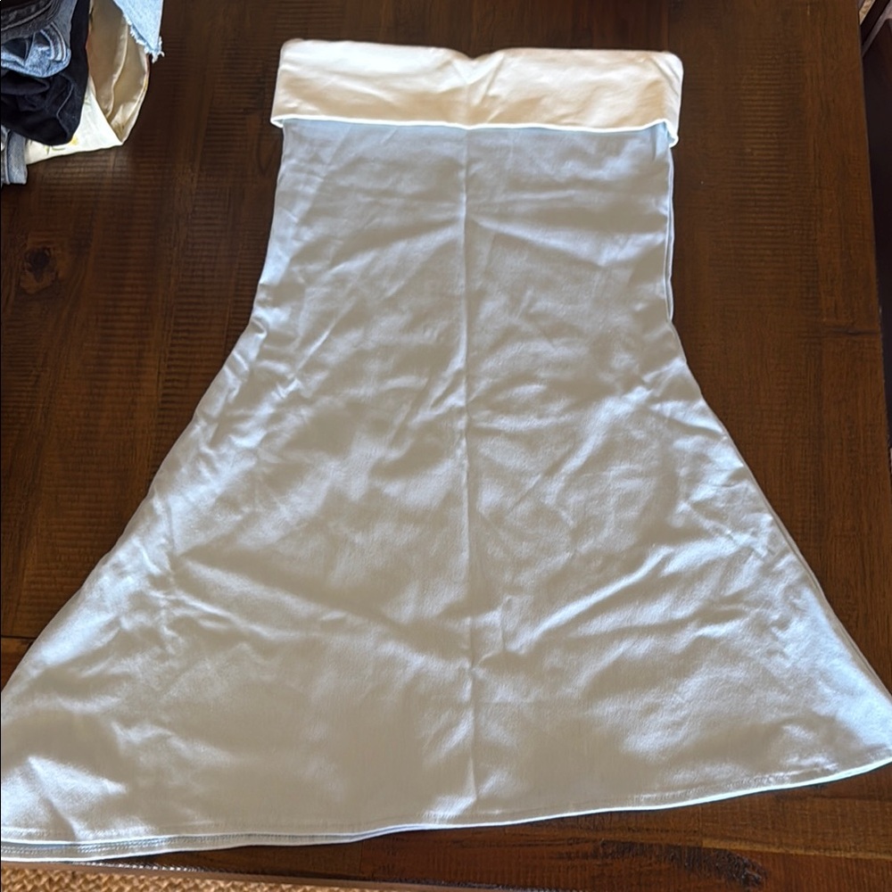 Elegant Blue and White Strapless Dress